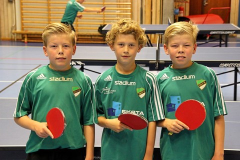 P-14 Grön: fr.v. Gustav Bendrik, Albin Skoglund och David Bendrik. Saknas på bild: Joel Kapocs-Johansson. Foto:Lena Bendrik Sfeir
