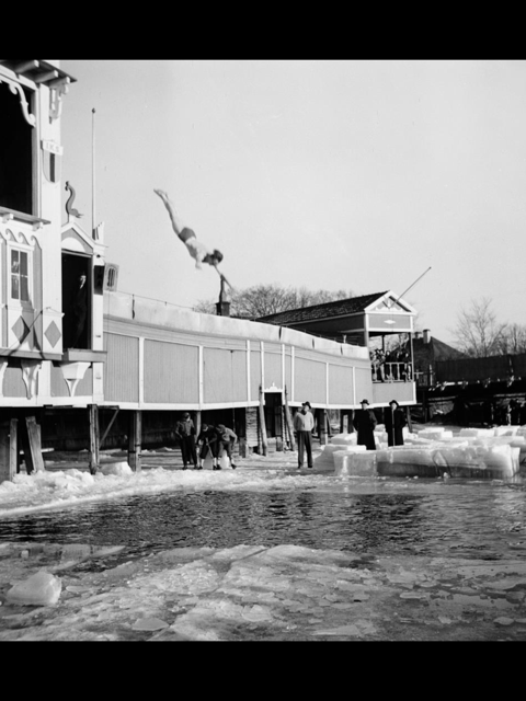 Vinterbad på gamla Fyrisbadet