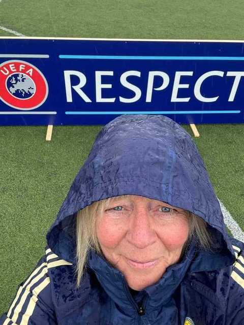 Barbro inbjuden av UEFA i maj 2024 för att tillsammans med andra ambassadörer prova olika regler inom GÅfotboll.