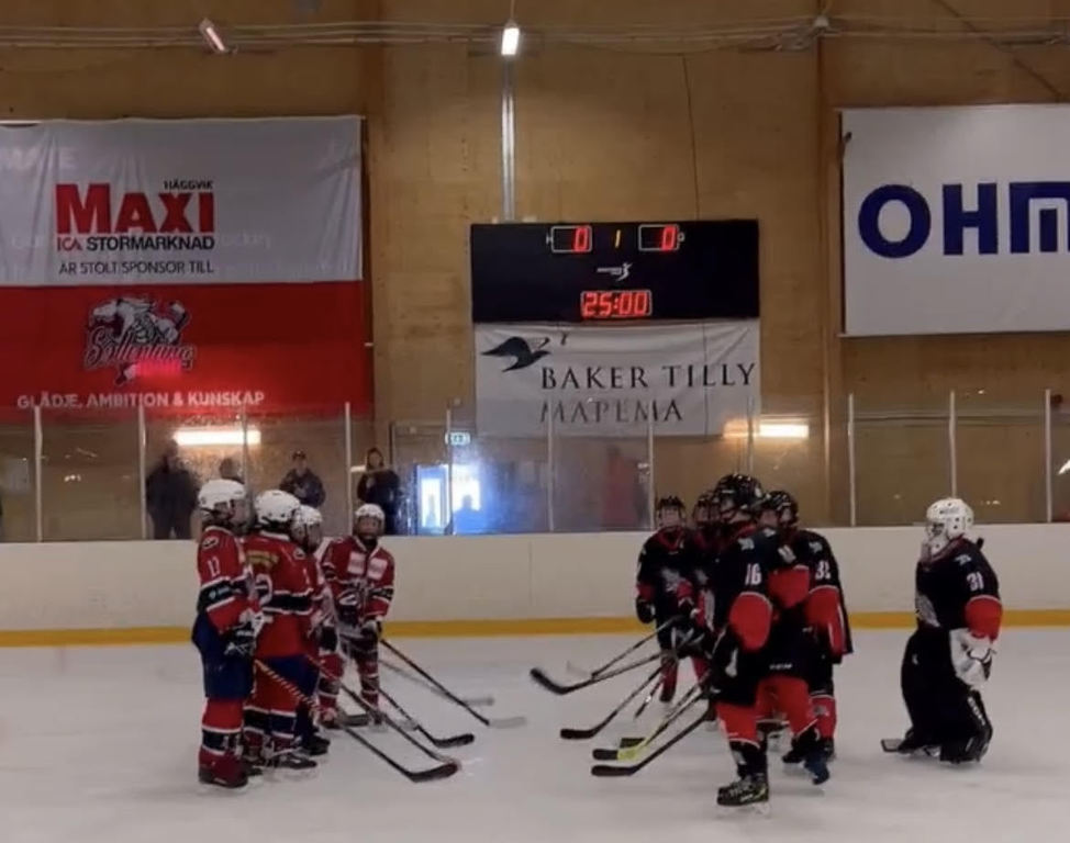 Poolspel i Sollentuna ishall.