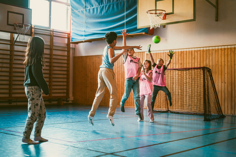 OV Handboll och Skola växer. Inte minst tack vare organisationsstödet från Kronprinsessparets Stiftelse. Det är tredje gången OHS uppmärksammas av stiftelsen, som bildades 2010 av kronprinsessan Victoria och prins Daniel. FOTO: Carl Magnus Johansson/Jakobsson Communication