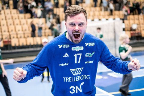 Michael Andersson spelade en avgörande roll när OV täppte till bättre bakåt i andra.